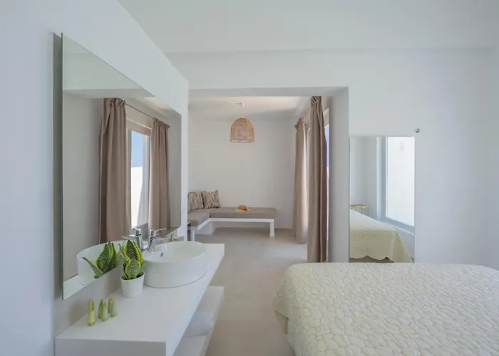 Hilas Imerovigli (Santorini)